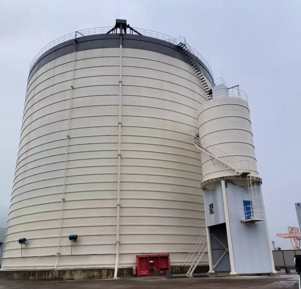 金安10万吨水泥钢板库